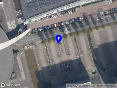 Ambulance met grote spoed naar de Schorpioenstraat in Rotterdam