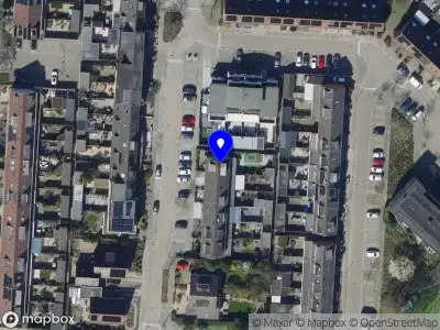 Ambulance met grote spoed naar de Brahmsstraat in Barendrecht