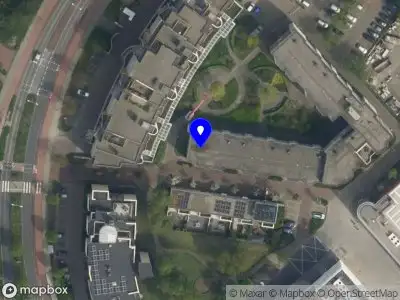 Ambulance met gepaste spoed naar de Van Heukeslootstraat in Naaldwijk