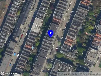 Ambulance met gepaste spoed naar de Lambertusstraat in Rotterdam