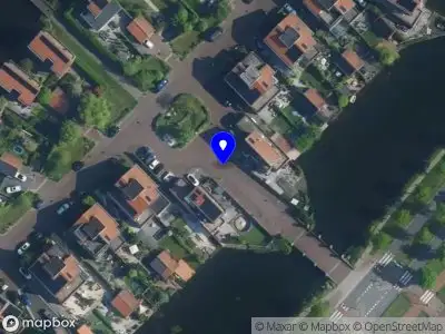 Ambulance met grote spoed naar de Iraklia in Hoofddorp