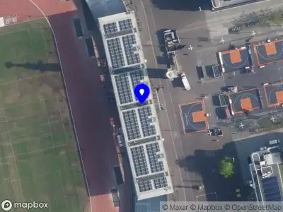 Ambulance met gepaste spoed naar de Olympisch Stadion in Amsterdam