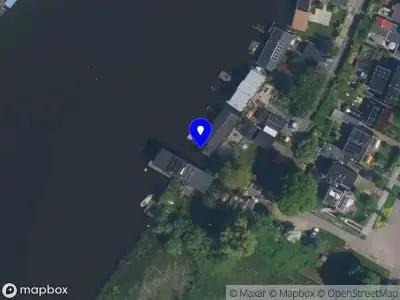 Ambulance met gepaste spoed naar de Zijkanaal F Oost in Halfweg