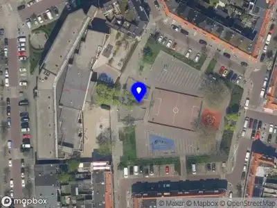 Brandweer met grote spoed naar de Jan Steenstraat in Schiedam vanwege afhijsen patient