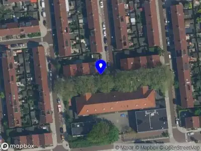 Brandweer met grote spoed naar de Beijerlandstraat in Amsterdam vanwege voertuigbrand