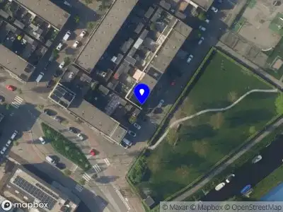 Ambulance met grote spoed naar de Diaconessenstraat in Leiden