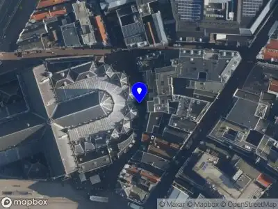 Brandweer met gepaste spoed naar de Eggertstraat in Amsterdam vanwege afhijsen patient