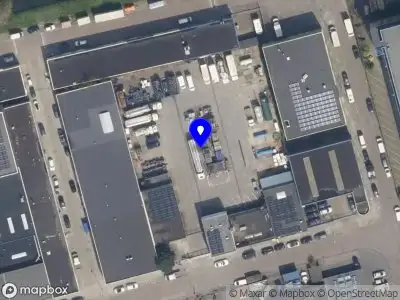 Ambulance met gepaste spoed naar de Aluminiumstraat in Rotterdam