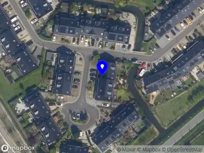 Ambulance met grote spoed naar de Thorholm in Schiedam