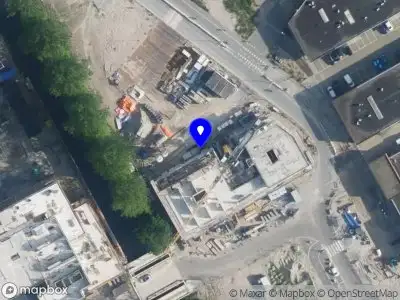 Ambulance met gepaste spoed naar de H.J.E. Wenckebachweg in Amsterdam