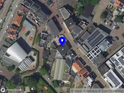 Ambulance met grote spoed naar de Kerkbuurt in Sliedrecht