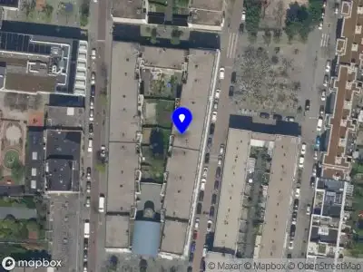 Ambulance met grote spoed naar de Josephstraat in Rotterdam