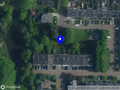 Ambulance met grote spoed naar de Klaasje Zevensterstraat in Amstelveen
