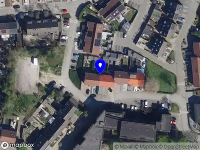 Brandweer met grote spoed naar de Lutteldonk in Raamsdonksveer vanwege gebouwbrand