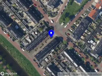 Ambulance met grote spoed naar de Harry Diesfeldtlaan in 's-Gravenhage