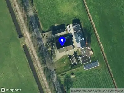 Politie naar de Nieuwe Dijk in Wanneperveen vanwege aanrijding met letsel