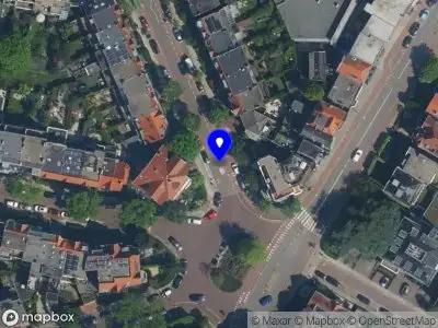 Brandweer met gepaste spoed naar de Uit den Bosstraat in Haarlem