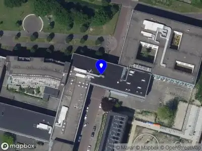 Ambulance met grote spoed naar de Romboutslaan in Dordrecht vanwege middelgrote brand