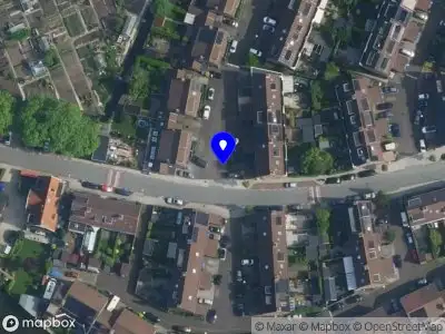 Ambulance met grote spoed naar de Welsumerstraat in Amsterdam