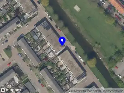 Brandweer met gepaste spoed naar de Anna-Hoevestraat in Brielle vanwege afhijsen patient