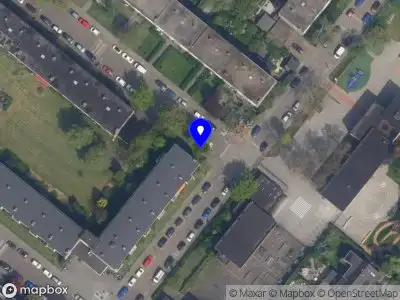 Ambulance met grote spoed naar de Olijflaan in Rotterdam