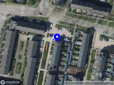 Ambulance met gepaste spoed naar de Breitnerstraat in Oud-Beijerland