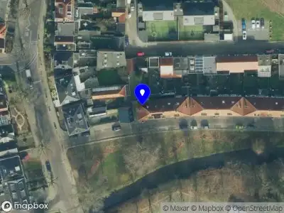 Brandweer met grote spoed naar de Aastraat in Almelo