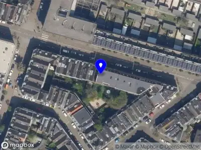 Ambulance met grote spoed naar de Zaagmolenstraat in Rotterdam