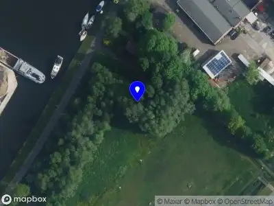 Brandweer met gepaste spoed naar de Verlengd Buitenveer in Weesp vanwege waarnemen gaslucht