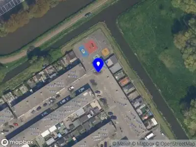 Ambulance met grote spoed naar de Ypenburgstraat in Rotterdam