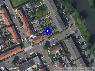 Ambulance met grote spoed naar de Prins Bernhardstraat in Dordrecht