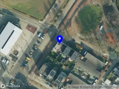 Brandweer met gepaste spoed naar de Bastenakenstraat in Hengelo vanwege een buitenbrand