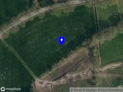 112 melding Brandweer met gepaste spoed naar de Baarsweg in Baars vanwege stormschade