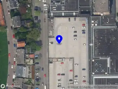 Ambulance met grote spoed naar de Ruigewaard in Rotterdam