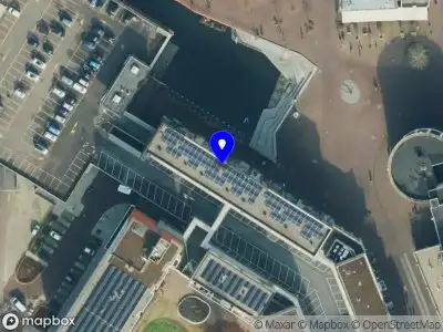 Brandweer met gepaste spoed naar de Havenpassage in Almelo vanwege een liftopsluiting