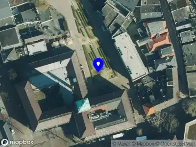 112 melding Brandweer met gepaste spoed naar de Hofstraat in Enschede vanwege een liftopsluiting