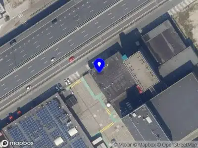 Ambulance met grote spoed naar de Giessenweg in Rotterdam