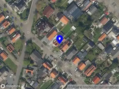 Ambulance met grote spoed naar de Leemerhof in Oostvoorne