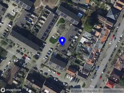 Ambulance met grote spoed naar de Veldslahof in Zwijndrecht