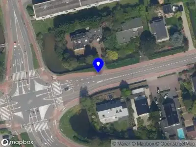Ambulance met gepaste spoed naar de Kralingseweg in Capelle aan den IJssel