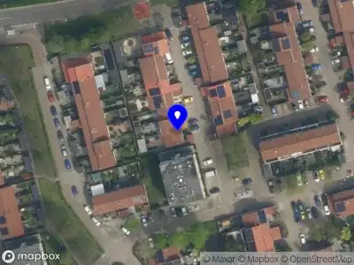 Ambulance met grote spoed naar de Roerdomphof in Delft