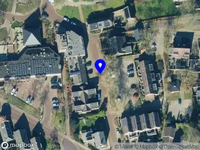 112 melding Brandweer met gepaste spoed naar de Zuivelstraat in Ruinen vanwege afhijsen patient