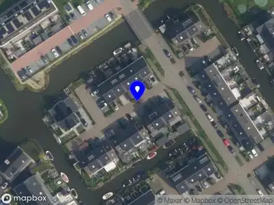 Ambulance met grote spoed naar de Notenboomtuin in Rijswijk