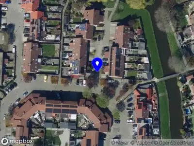 Ambulance met grote spoed naar de Braamsluiperhoek in Spijkenisse