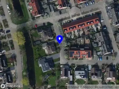 Ambulance met grote spoed naar de Harmonie in Klaaswaal