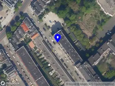Ambulance met gepaste spoed naar de Van der Sluysstraat in Rotterdam