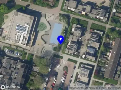 Ambulance met grote spoed naar de Toverberg in Zoetermeer