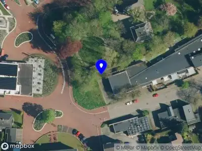 Brandweer met gepaste spoed naar de Vondelstraat in Gendringen vanwege een liftopsluiting