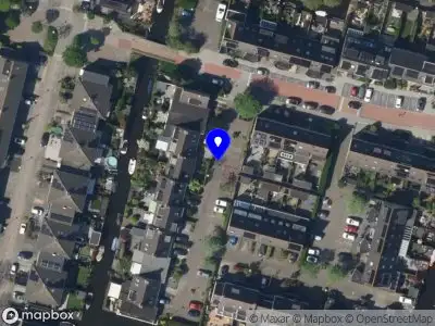 Ambulance met grote spoed naar de Leermos in Reeuwijk