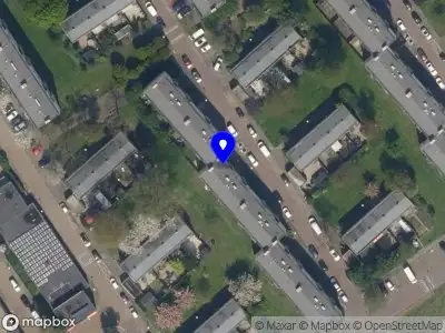 Ambulance met grote spoed naar de Dotterbloemstraat in Vlaardingen
